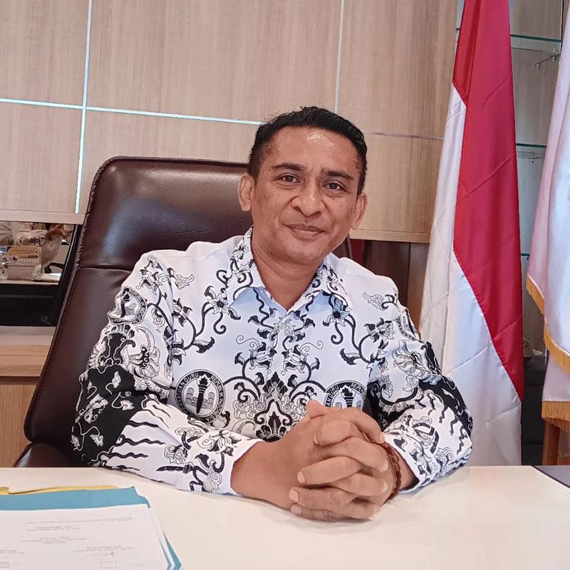 Maksimus Masan Kian, S.Pd
